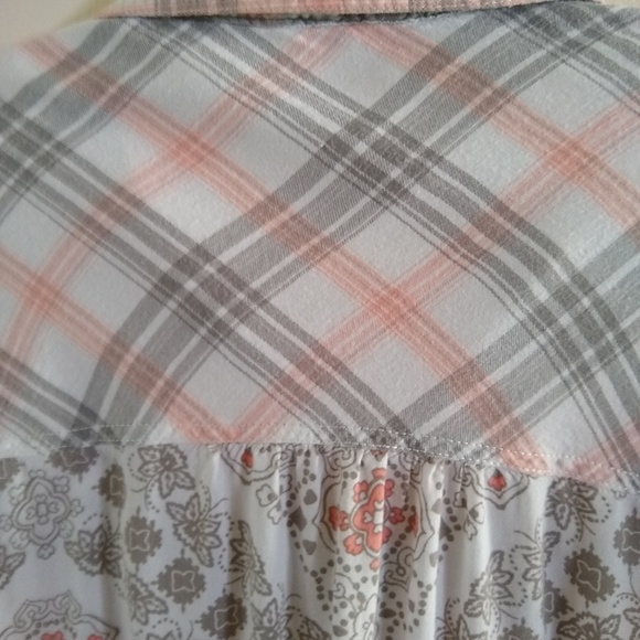 Women's Aeropostale long sleeve plaid shirt - Picture 5 of 5